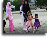 Młodzi mieszkańcy Malediwów::Malé, Malediwy::