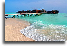 Miasto na wodzie::Wyspa Rangalifinolhu, Malediwy::