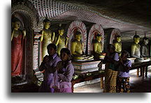 Jaskinia Maharaja Viharaya::Dambulla, Sri Lanka::