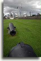 Armaty z 1845 roku::Fort York, Toronto, Kanada::