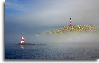 Ukryta wyspa::Słońce przebijające przez mgłę stworzyło niesamowity nastrój::