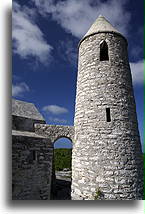 Mała wieża dzwonnicza::Hermitage (pustelnia), wyspa Cat, Bahamy::