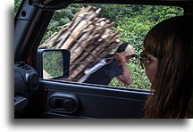 Niosąc drewno na opał::El Subin, Gwatemala::