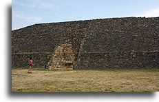 Schody piramidy::Peralta, Guanajuato, Meksyk::