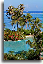 Basen nad brzegiem morza::Tahiti, Polinezja Francuska::