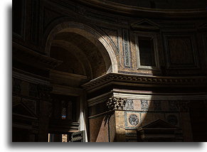 Naturalne światło z oculusa #1::Panteon, Rzym, Włochy::