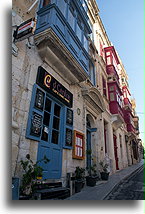 Blue and Red::Birgu, Malta::