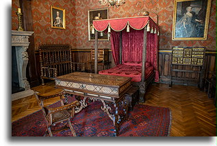 Bedroom of Princess Małgorzata::Gołuchów Castle, Poland::