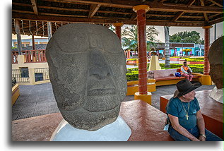 Monument 2::La Democracia, Gwatemala::