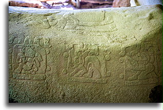 Early Maya Glyphs::Tak'alik Ab'aj, Guatemala::
