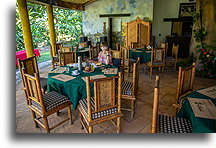 Restauracja Takalik::Takalik Maya Lodge, Gwatemala::