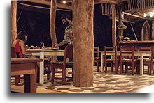 Diner in El Sombrero Eco Lodge::Yaxhá, Guatemala::