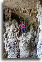 Jaskinia na klifie #1::El Arcotete, Chapas, Mexico::