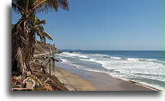 Linia brzegowa Pacyfiku::El Cayacal, Guerrero, Meksyk::