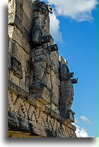 Dwa posągi::Kabah, Jukatan, Meksyk::
