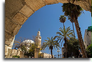 Minaret meczetu Sidnah Omar i Hurva::Dzielnica Żydowska, Jerozolima, Izrael::