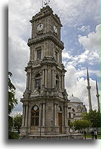 Wieża zegarowa::Pałac Dolmabahçe, Stambuł, Turcja::