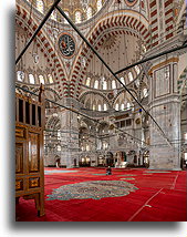 Wnętrze meczetu Fatih #2::Meczet Fatih, Stambuł, Turcja::