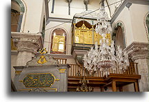 Dodatki w meczecie::Meczet Zeyrek, Stambuł, Turcja::