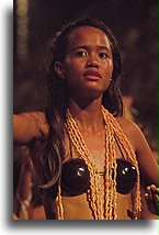 Tancerka z Tuamotu::Rangiroa, Tuamotu, Polinezja Francuska::