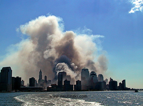 http://www.swulinski.com/Images/USA/NY/NYC-Attack/NYC-Attack50-big.jpg