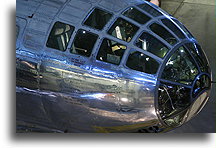 Enola Gay::Narodowe Muzeum Lotnictwa i Kosmosu, Chantilly, Virginia, United States::